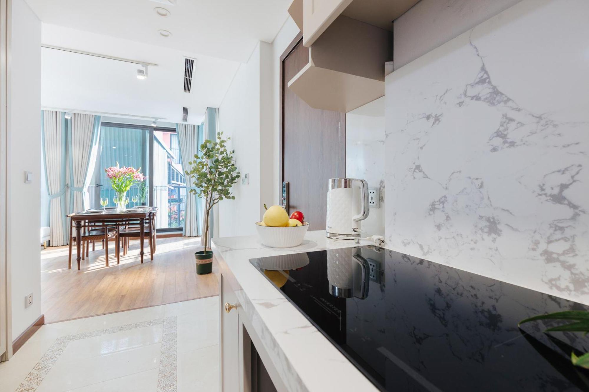 Margaery Lakeside - 2 Bedroom With Balcony Apartment Hanoi